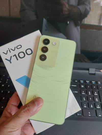 Vivo Y100