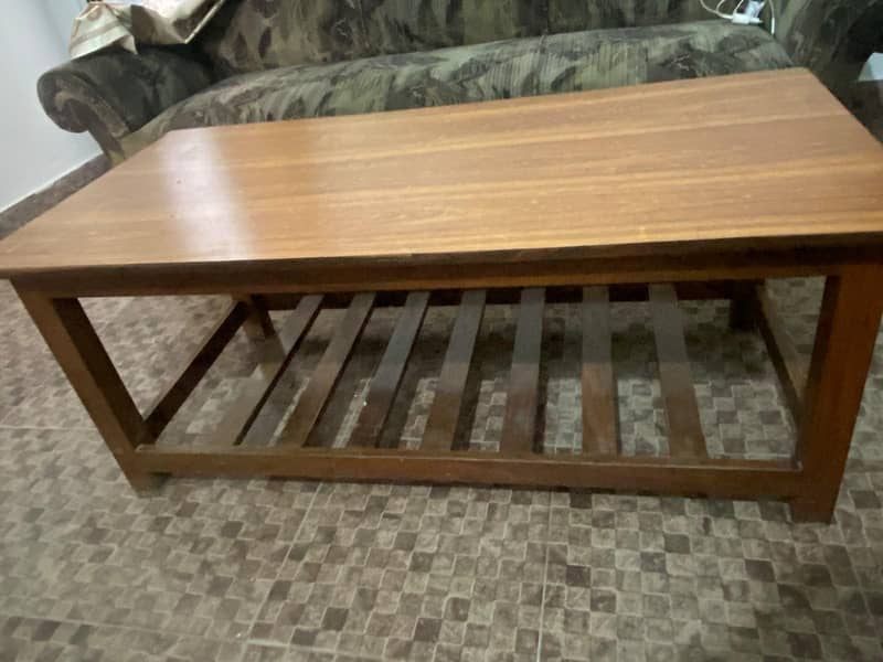 Centered Table 0