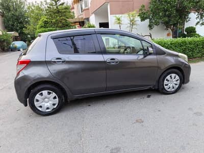 Toyota Vitz 2013
