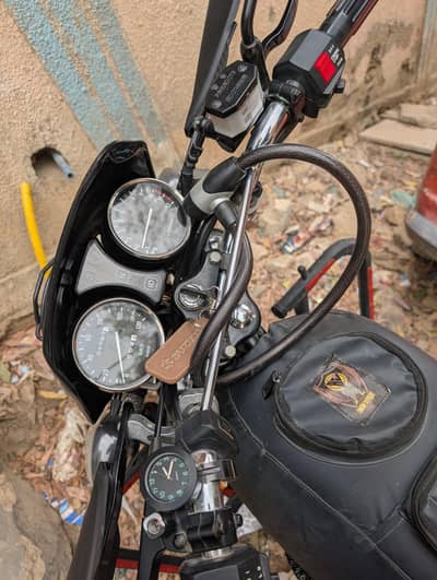 Suzuki GS 150 SE Only 1.8 Km Driven Scratchless Like Showroom Con