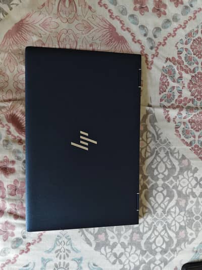 HP Elite Dragonfly G1. | 2-in-1 Touchscreen | 8GB RAM / 256GB SSD |