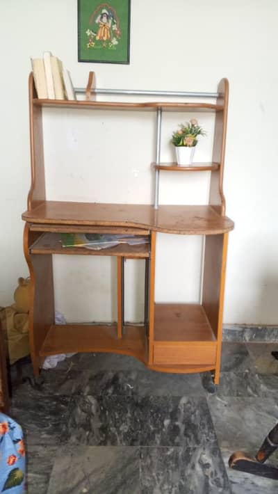 VERY GOOD CONDITION BUT DUE TO LACK OF SPACE WE ARE SELLING IT
