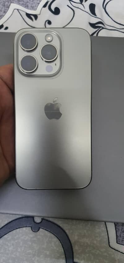 Apple iPhone 15 Pro