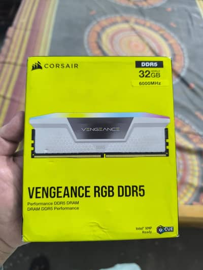 Corsair Vengeance 32gb white (3.5 month official warranty)