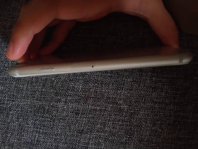 Apple iPhone 7 5