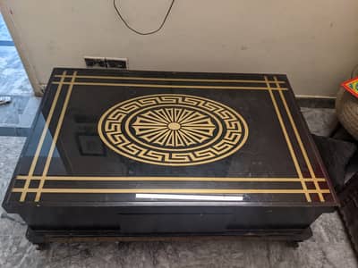 luxury center table glossy black.