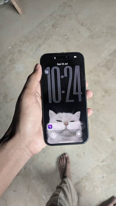 Apple iPhone 15