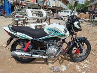 Honda CB 125 F