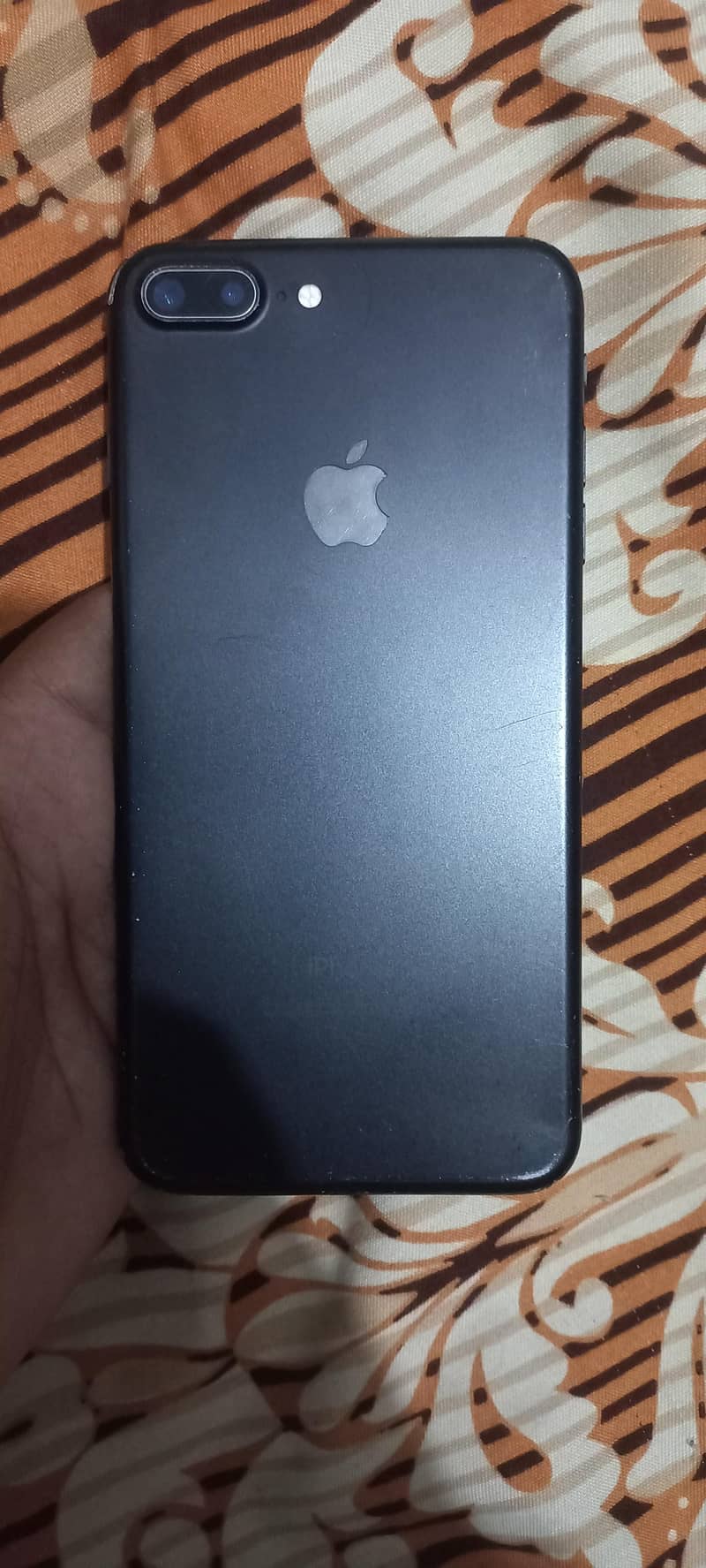 Apple iPhone 7 Plus 0