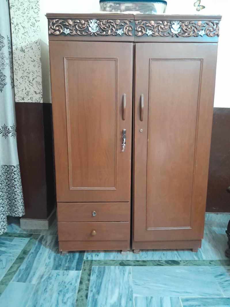 wardrobe 1