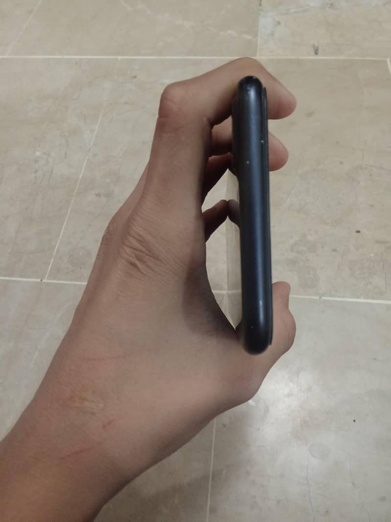 Apple iPhone 7 Plus 5