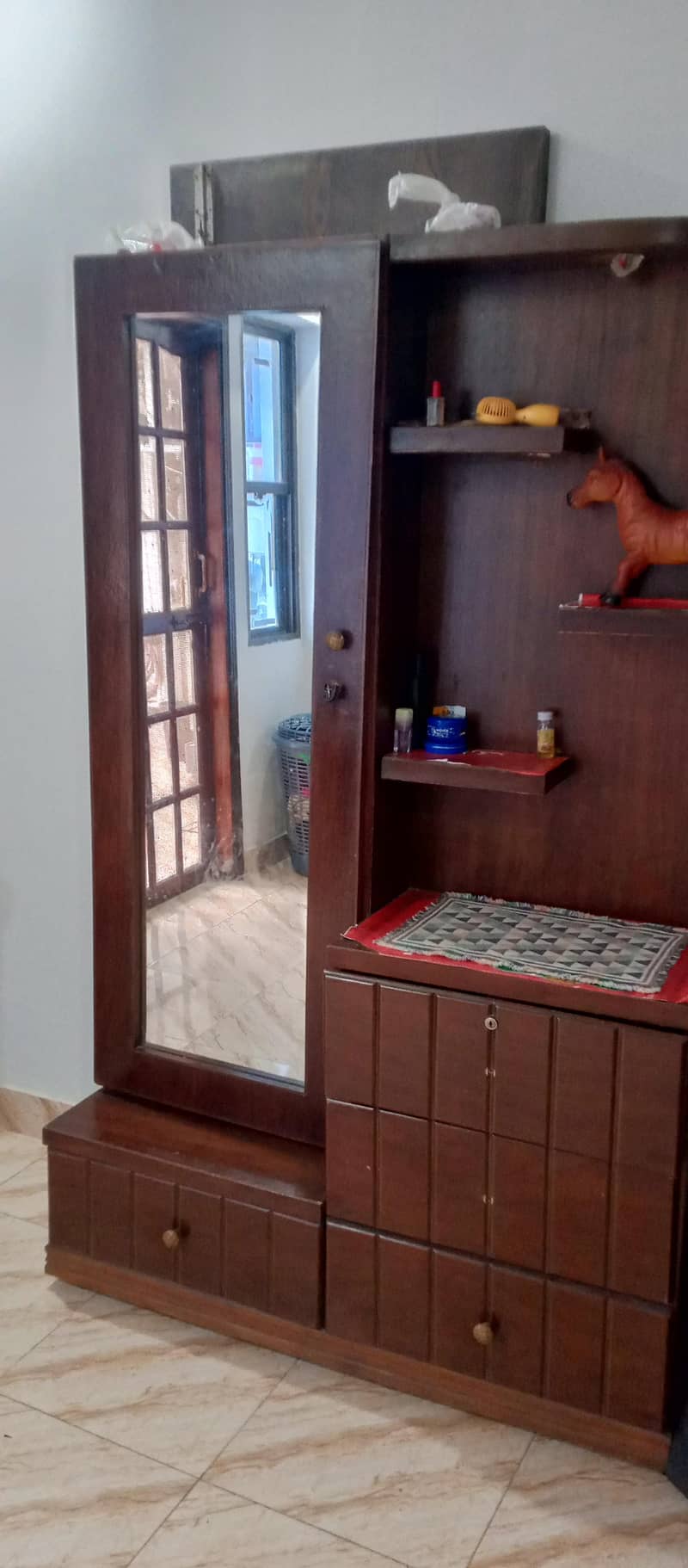 Dressing table 1