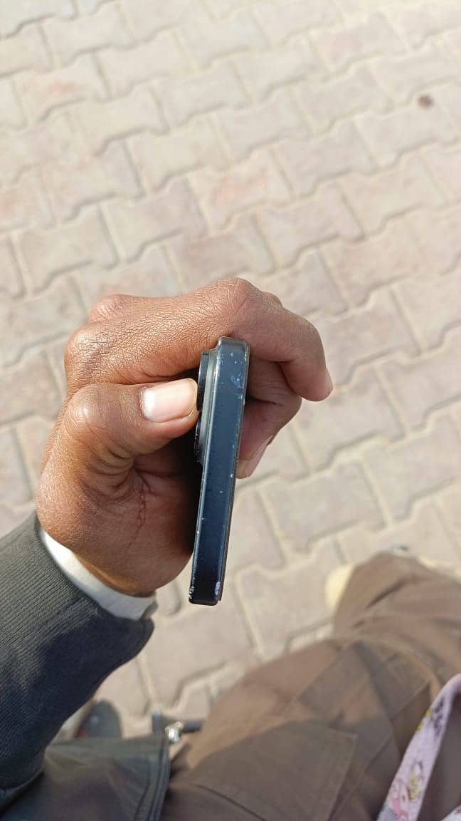 Apple iPhone 15 3