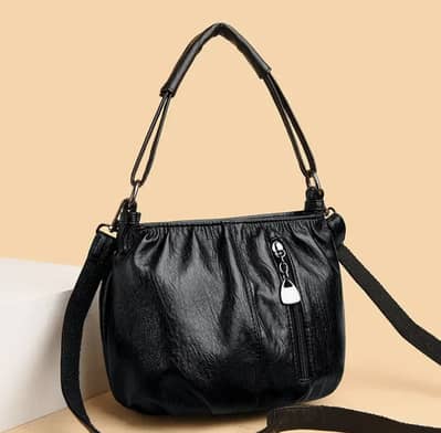Premium Black Leather Crossbody Handbag For women’s