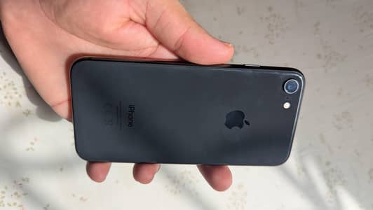 Apple iPhone 8 - 64 GB - PTA Approved