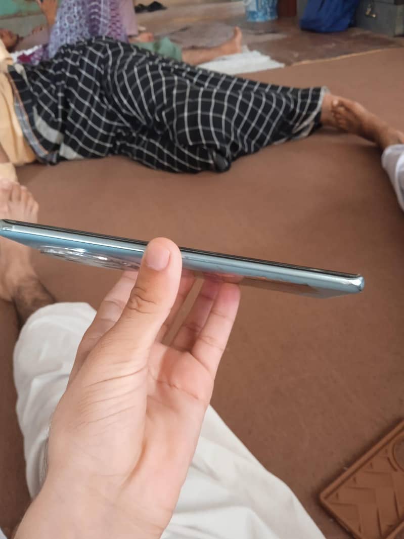Infinix Zero 40 4