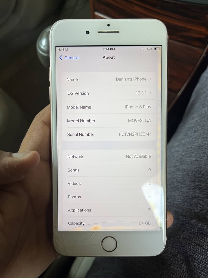 Apple iPhone 8 Plus 3