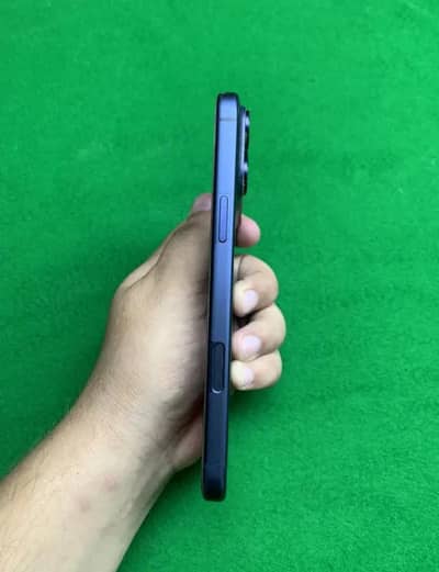 URGENT SALE I PHONE 17PRO MAX