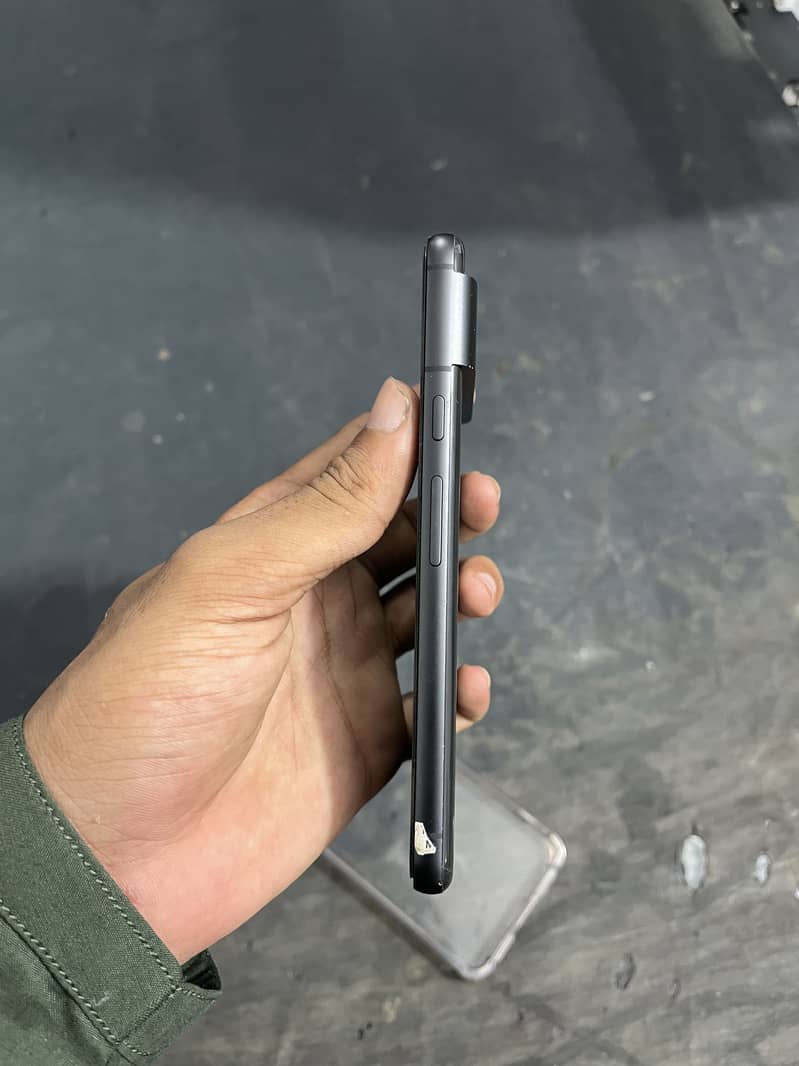 Google Pixel 8 2