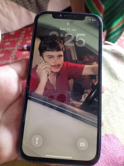 Apple iPhone 12