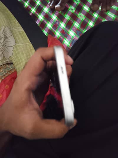 Infinix Hot 60 Pro 8/128 frient finger 10/10 with box charjer