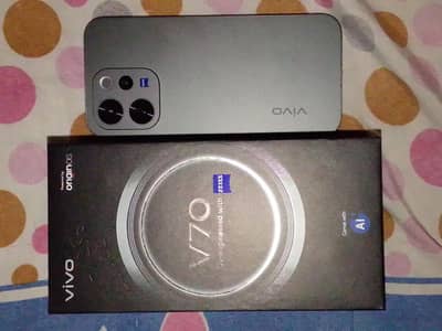 Vivo V70 5G 12/256