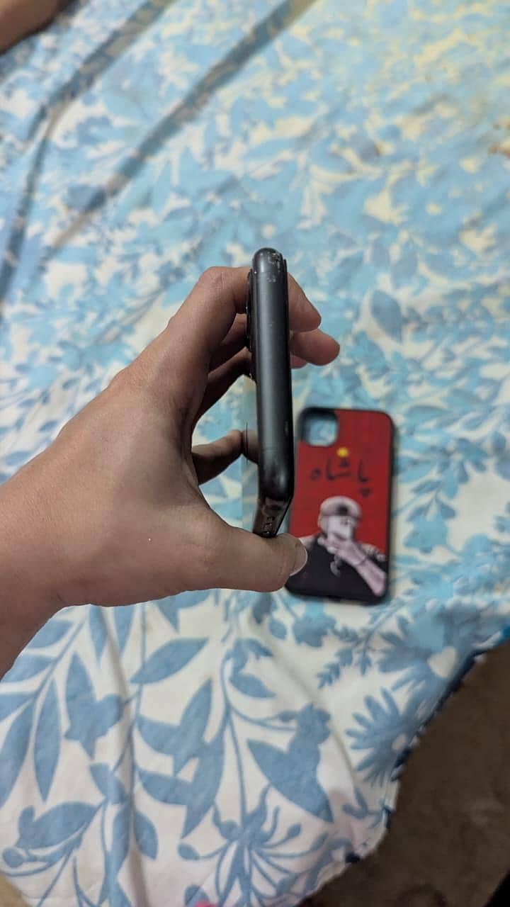 Apple iPhone 11 5