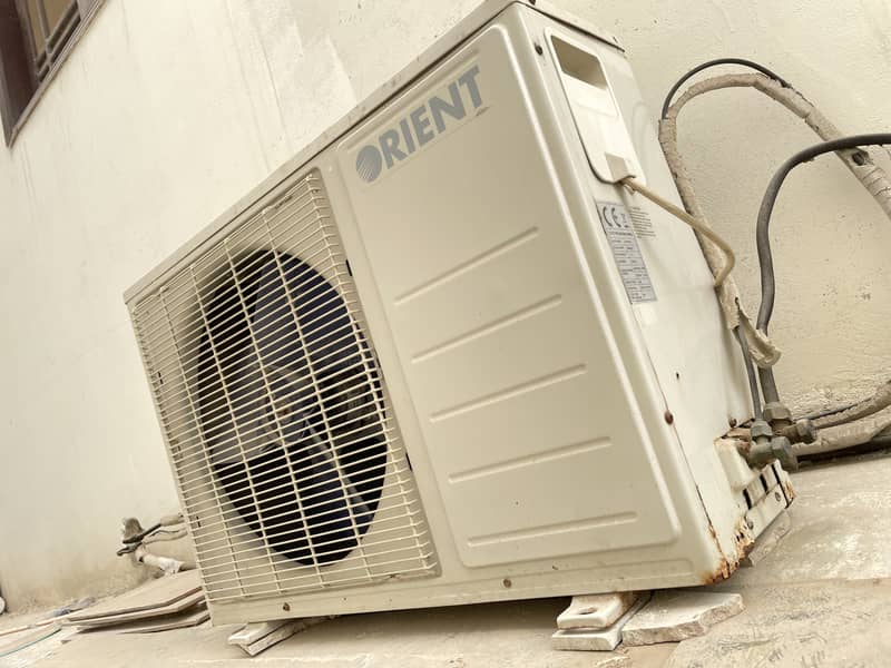 Split AC - Good Condition 3