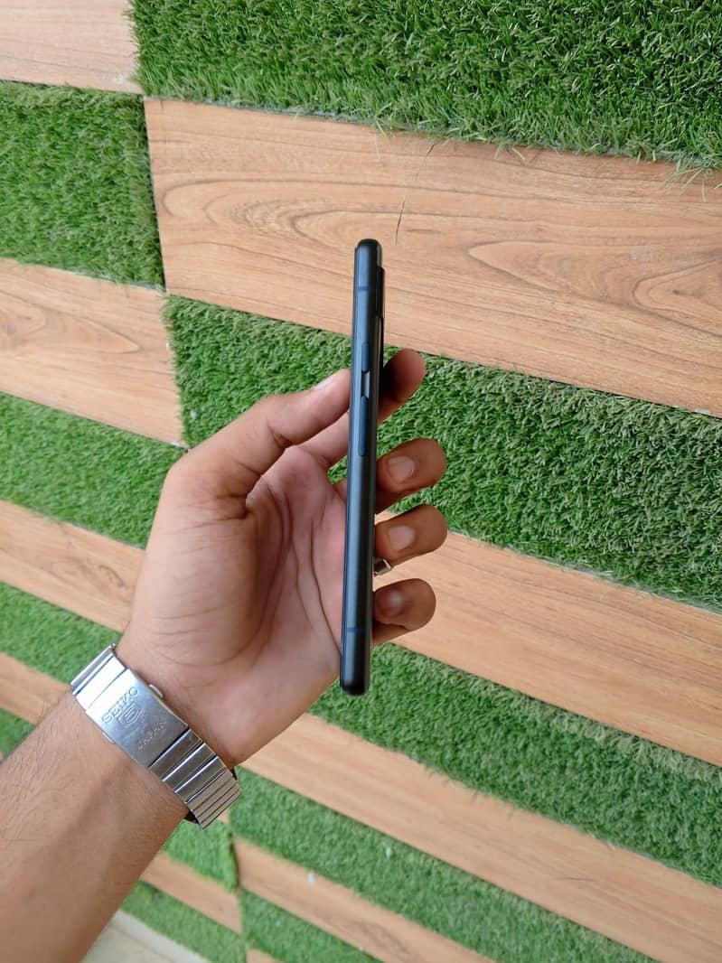 Google Pixel 6a 3