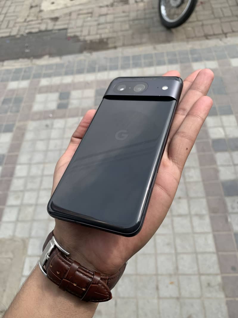 Google Pixel 8 1