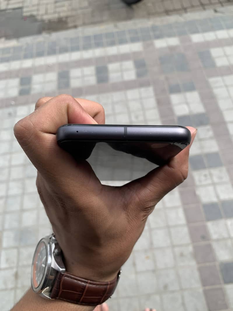 Google Pixel 8 6