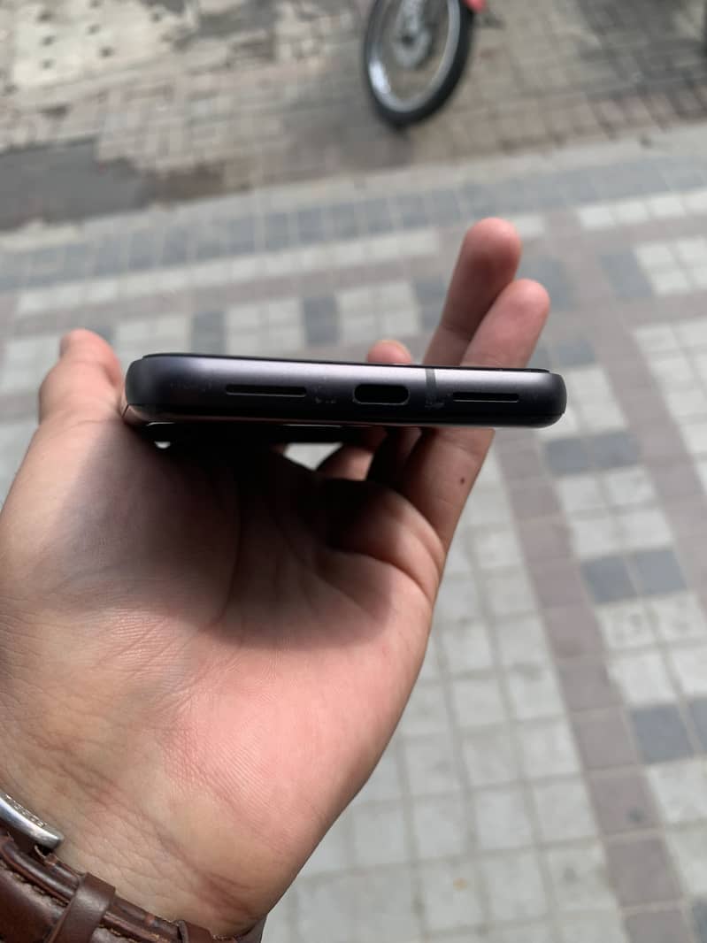 Google Pixel 8 7