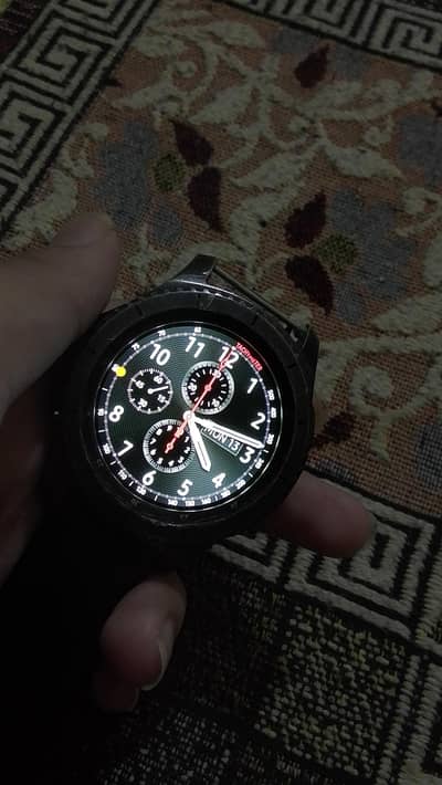 Samsung Gear S3 Frontier Smartwatch  -Excellent Condition with charger