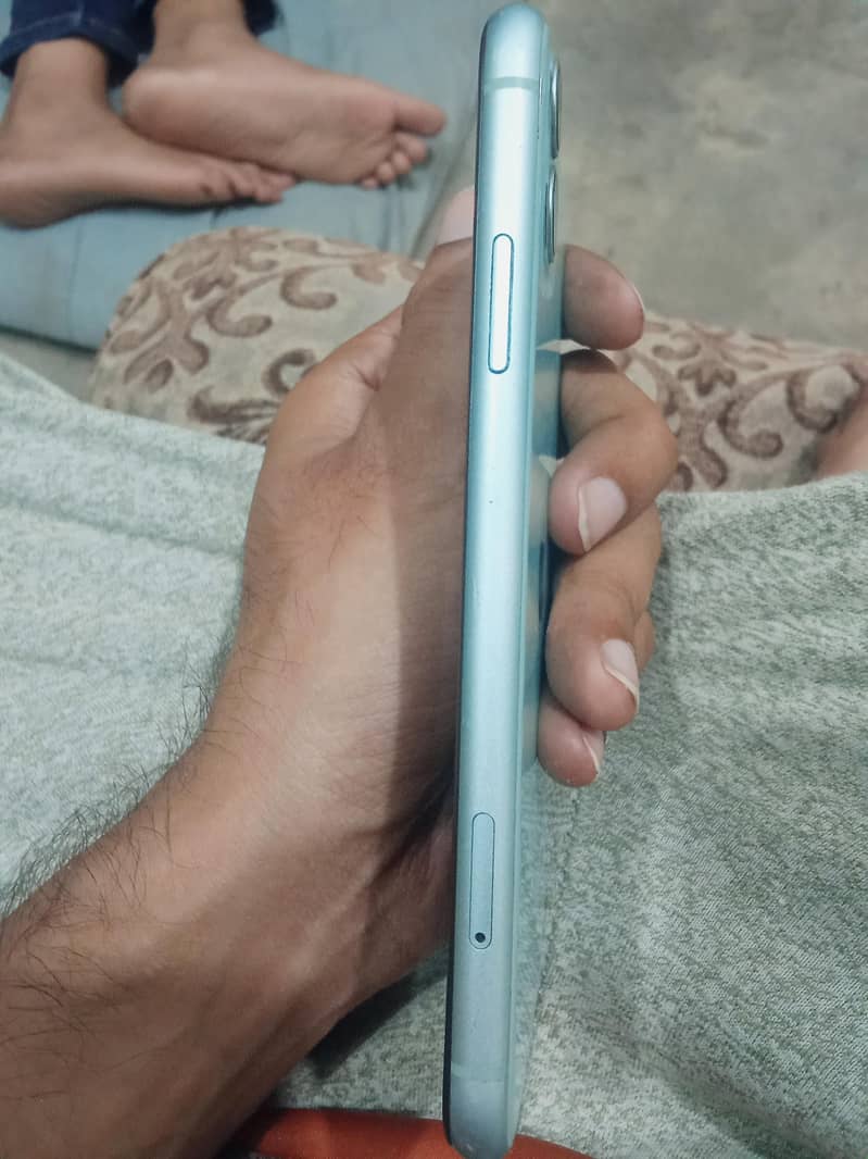 Apple iPhone 11 1
