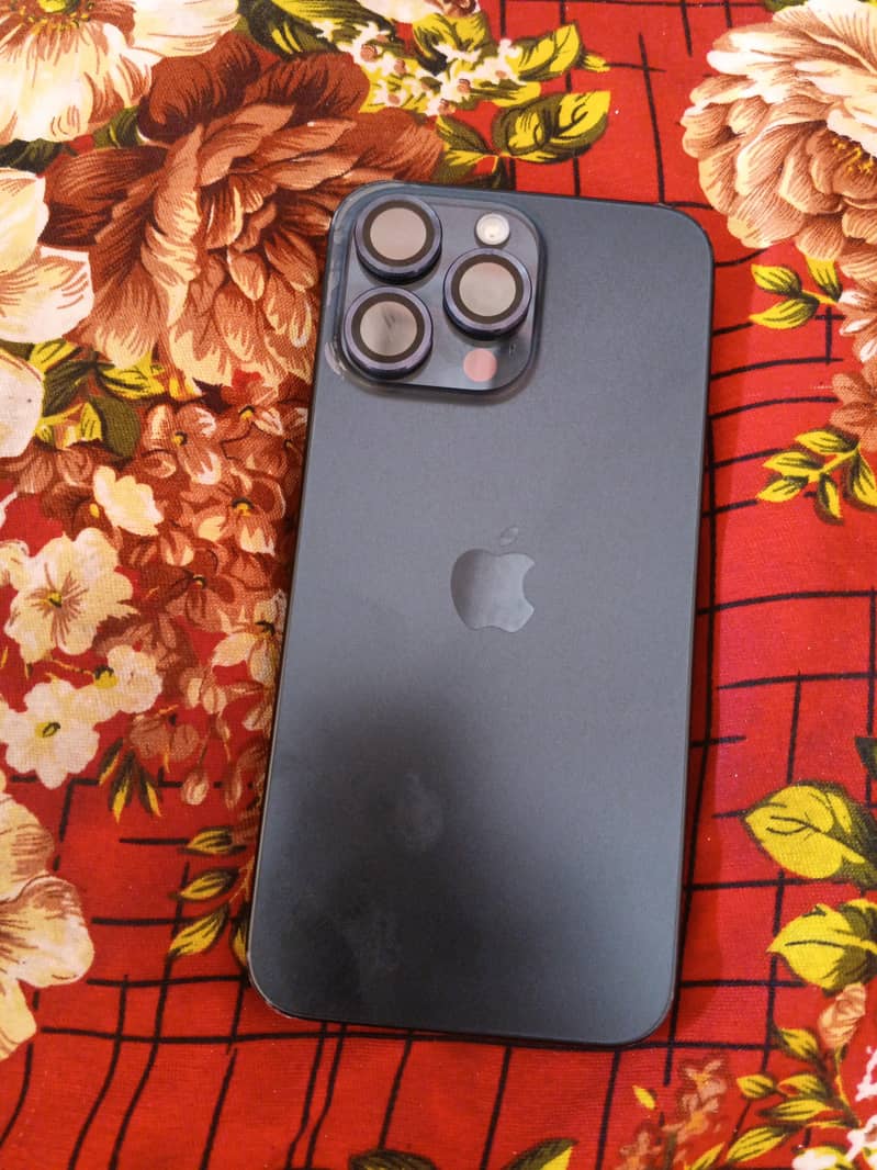 Apple iPhone 15 Pro Max 0
