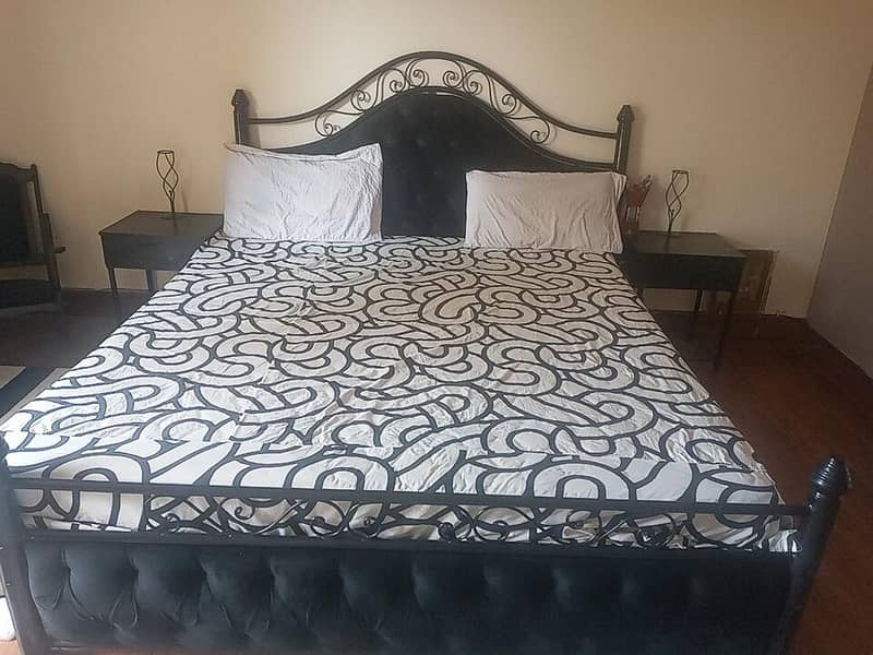 used bed 0