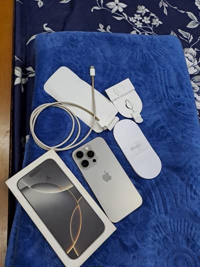 Apple iPhone 16 Pro Factory Unlock Uk model