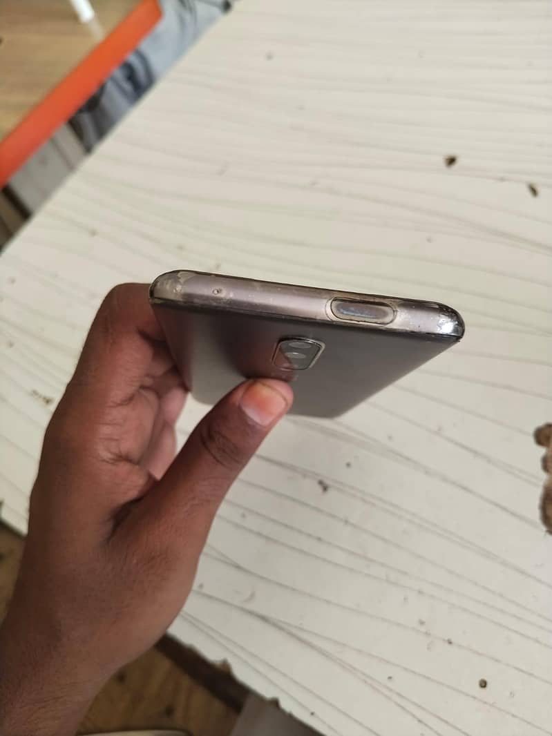 One Plus 7 Pro 5
