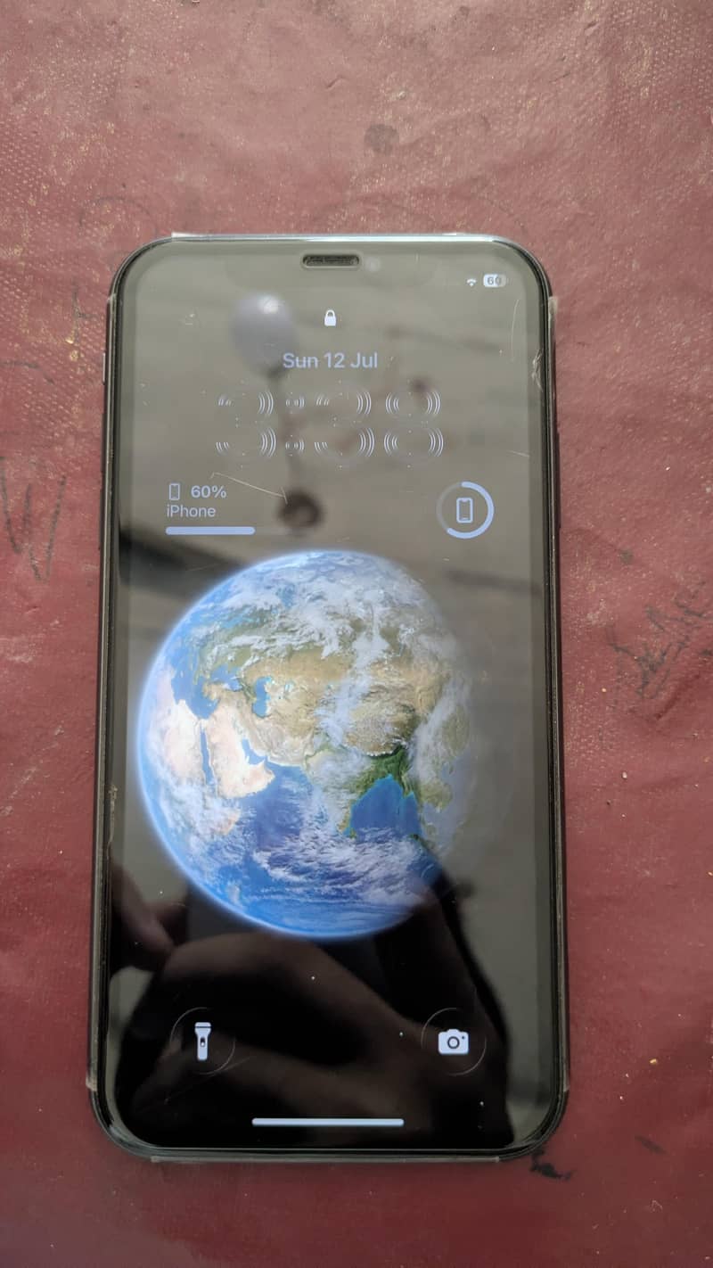 Apple iPhone 11 0