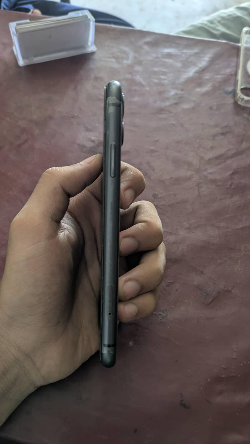 Apple iPhone 11 2