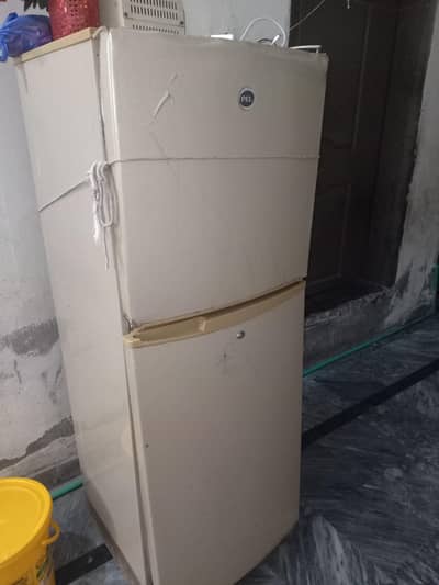 pel fridge srf iskt door khrab hain