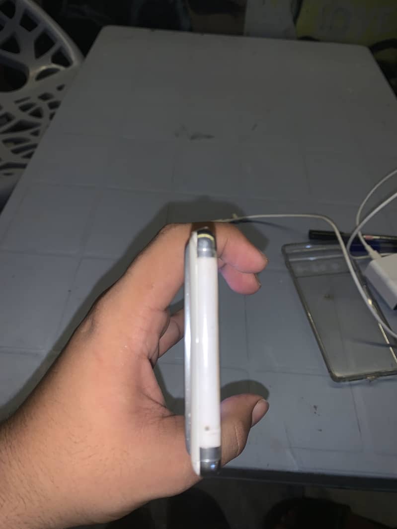 Google Pixel 6 pro 4