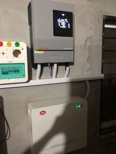 4.6kW Hybrid Inverter & 2.5kW Battery