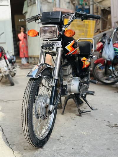 HONDA 125 ALL DOCUMENTS CLEAR 21/22 FULLY STICKERED
