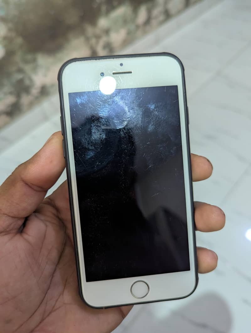 Apple iPhone 6S 2