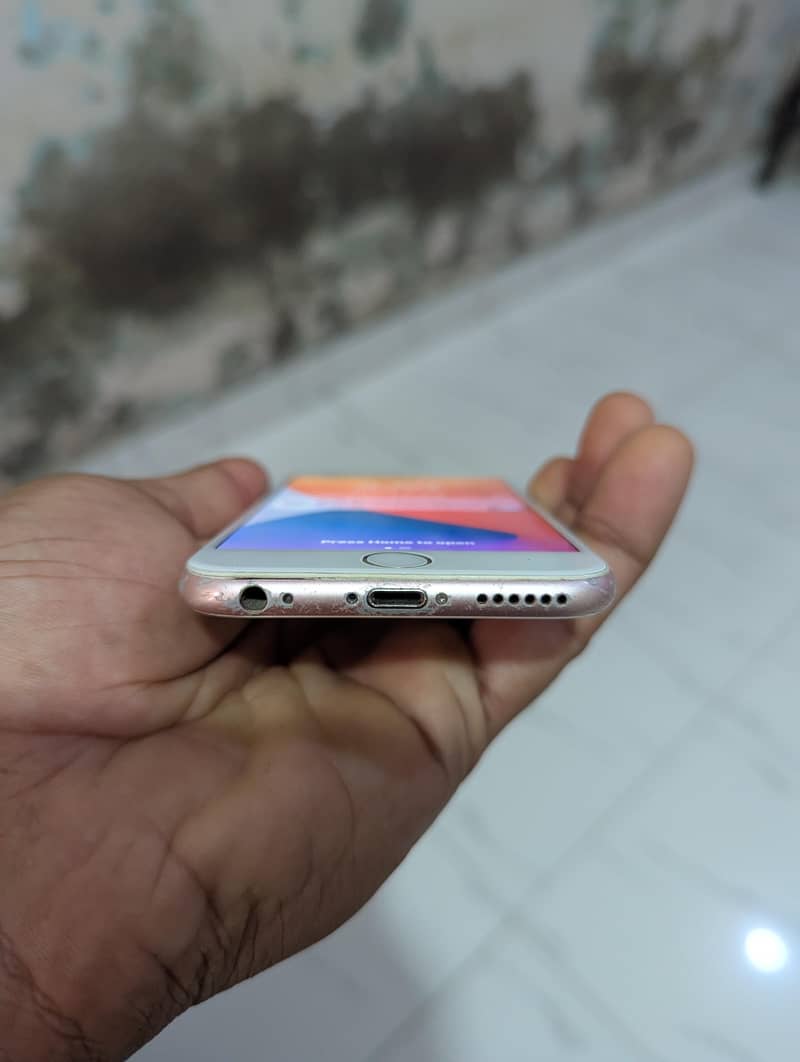 Apple iPhone 6S 7