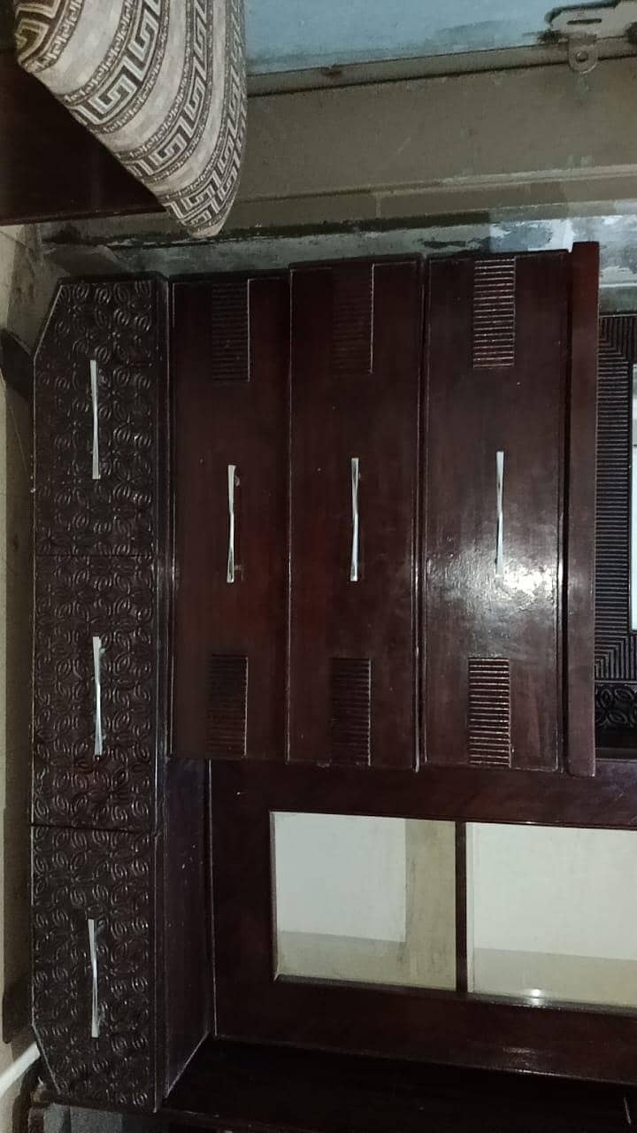 Dressing Table 3
