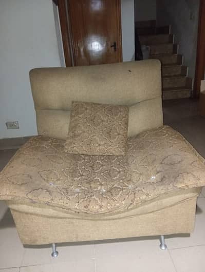 7 seater Sofa set with cushions