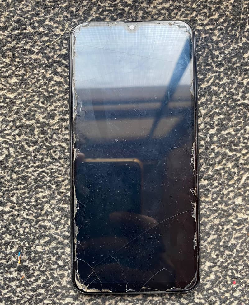 Samsung Mobile A20 4