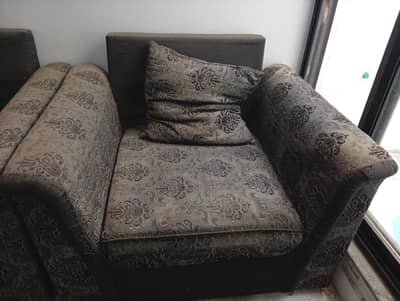 7 seater old sofa for sale